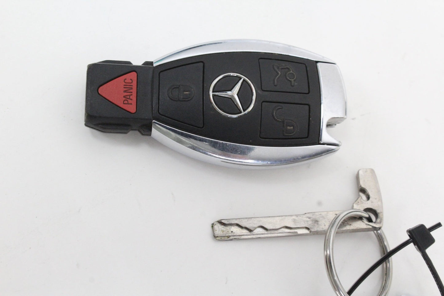 15-18 Mercedes-Benz C300 W205 Ignition Switch Module w/ Key 2059006713 Genuine