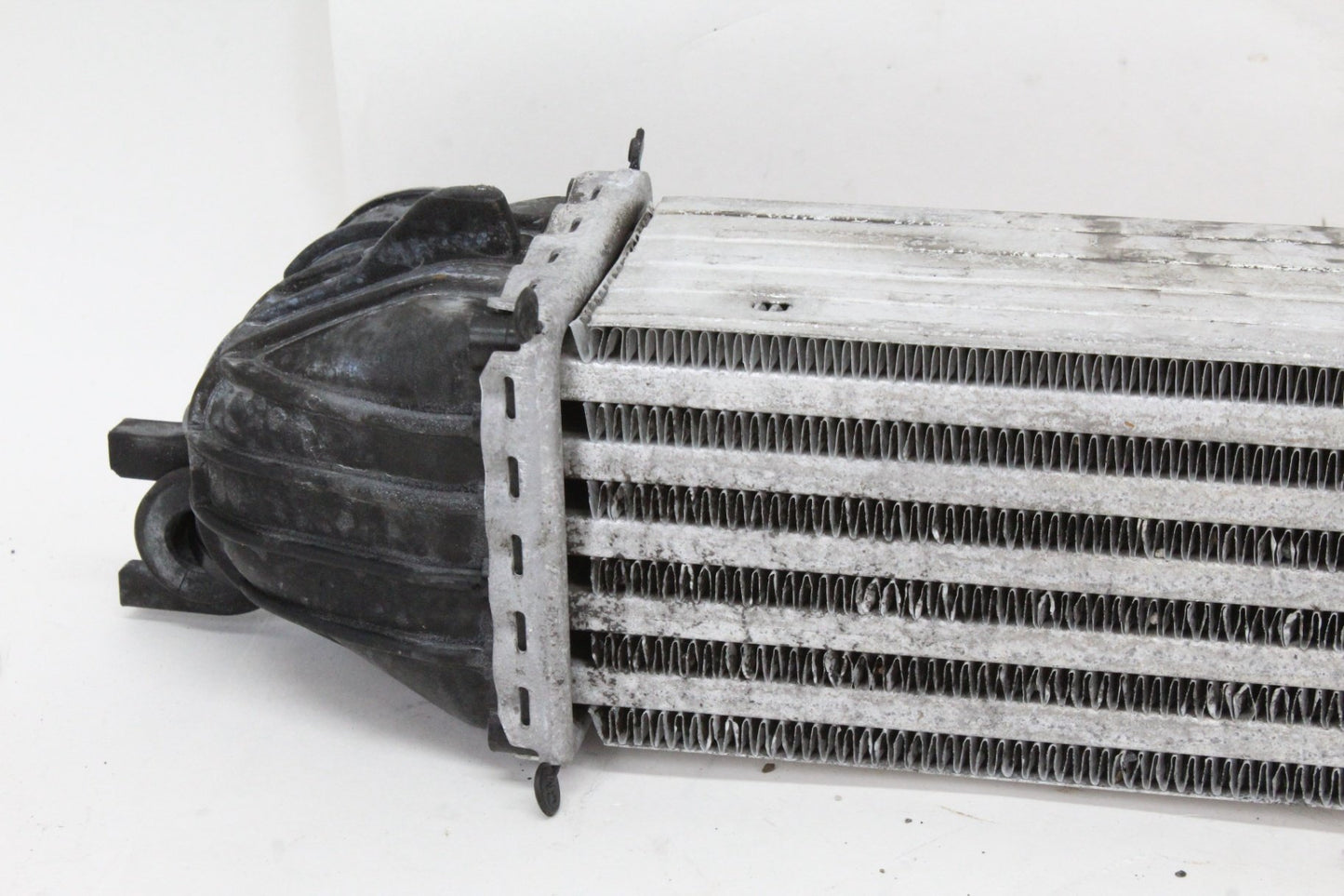 2007-2016 Mini Cooper R56 Convertible Intercooler Radiator 275127707 OEM