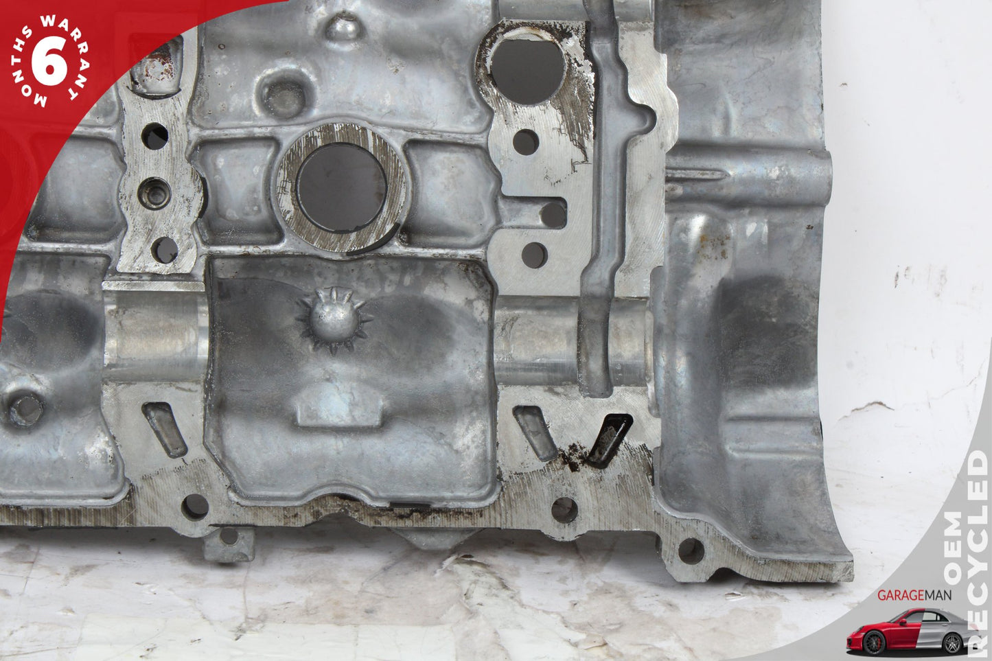 2005-2013 Mercedes W204 C300 Left Side Cylinder Head Valve Cover 2720161205 OEM