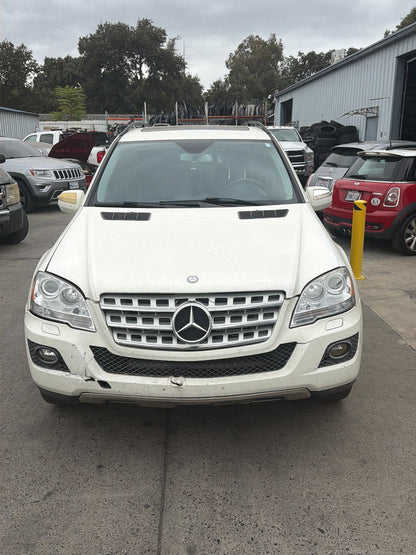 Parting Out- 2010 Mercedes-Benz ML350- 234