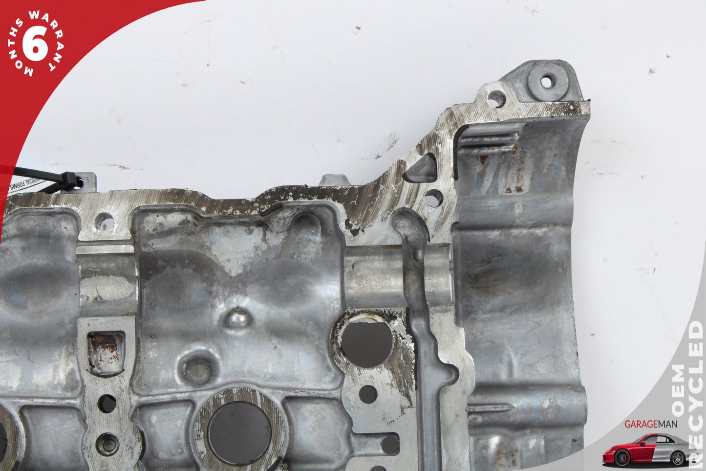 2005-2013 Mercedes W204 C300 Left Side Cylinder Head Valve Cover 2720161205 OEM