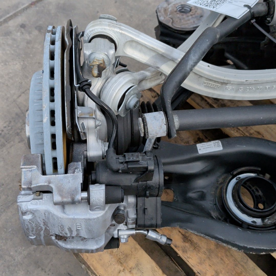 2015-2018 Mercedes-Benz C300 W205 AWD 2.0L Rear Differential Axle Spindle Subframe Bar Assembly OEM