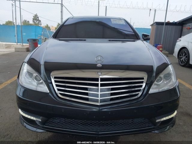 Parting Out- 2013 Mercedes-Benz S550 W221- 121