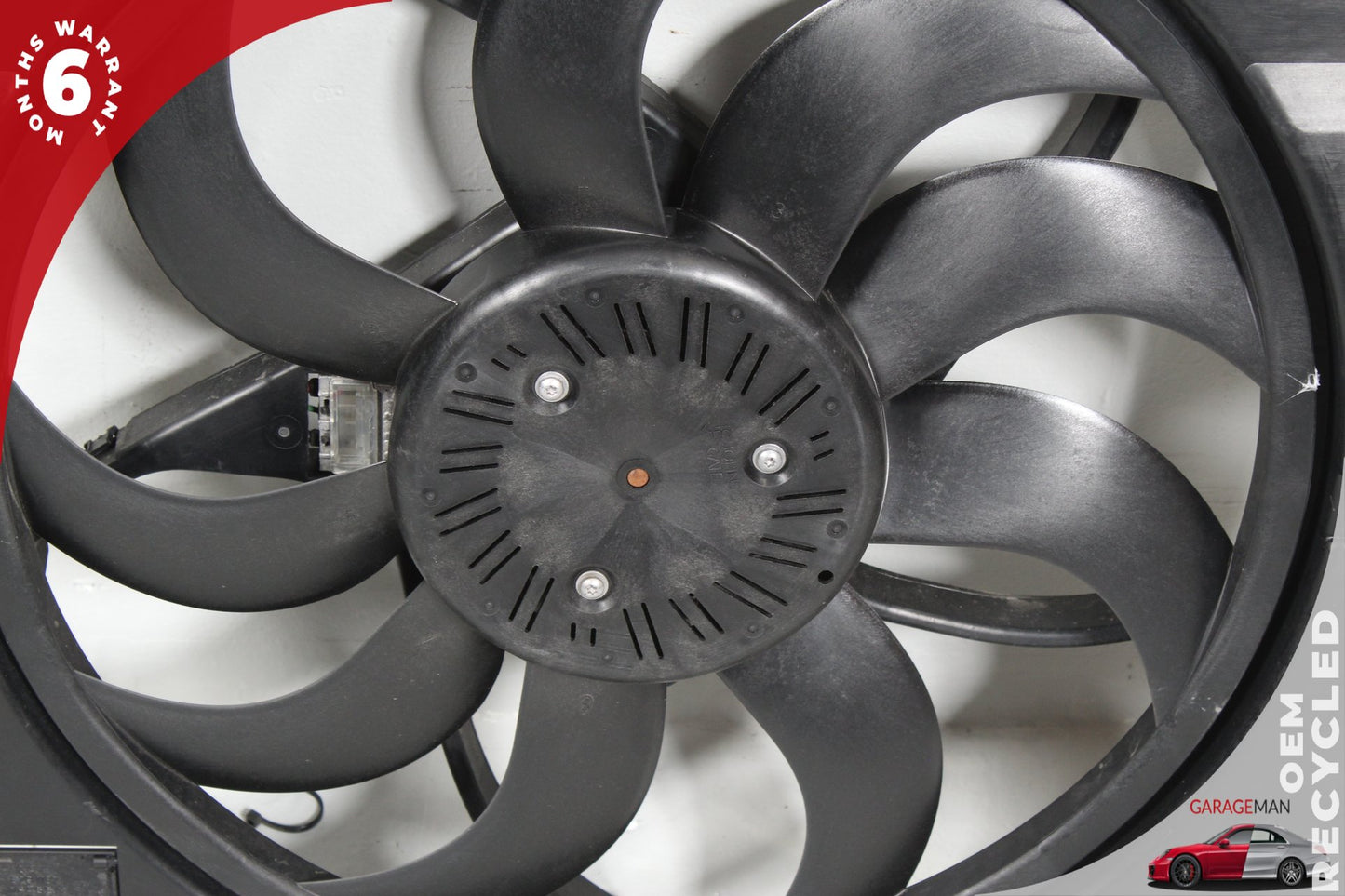 2017-2020 BMW 430i F36 Engine Radiator Cooling Fan Motor Assembly 8641947