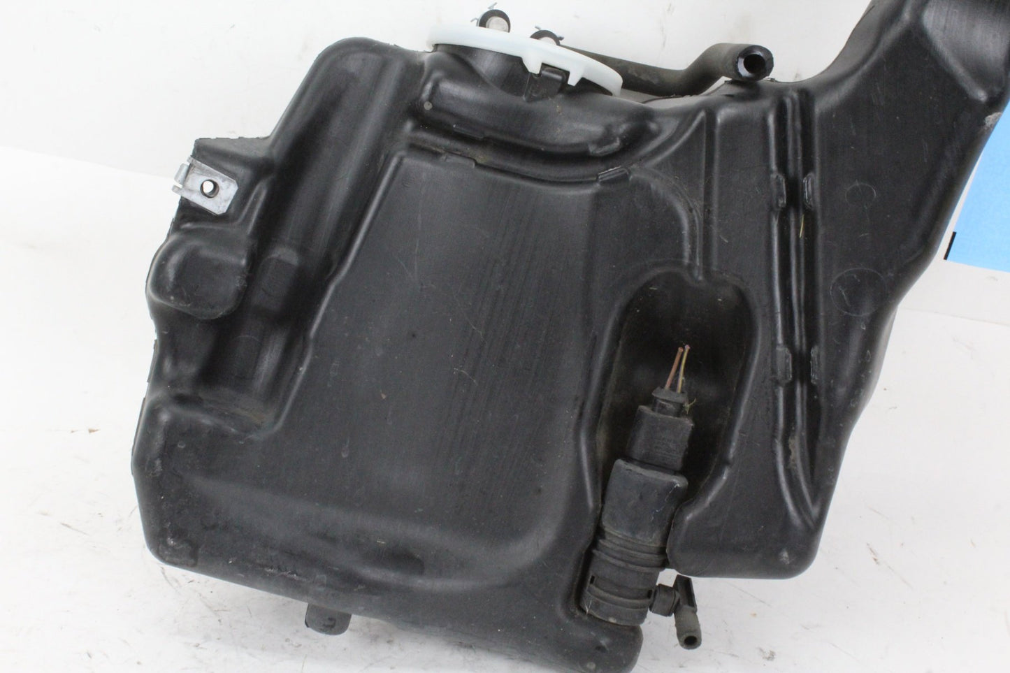 08-14 Mercedes-Benz S550 W221 Headlight Washer Bottle Tank A2048601860 OEM