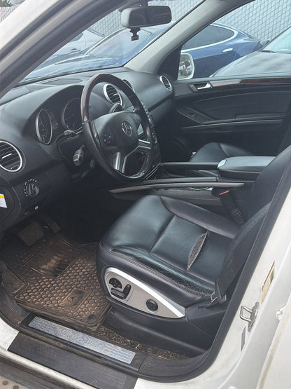 Parting Out- 2010 Mercedes-Benz ML350- 234
