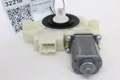 2015-2020 Mercedes-Benz C300 Front Right Window Regulator Motor 2059060113 OEM
