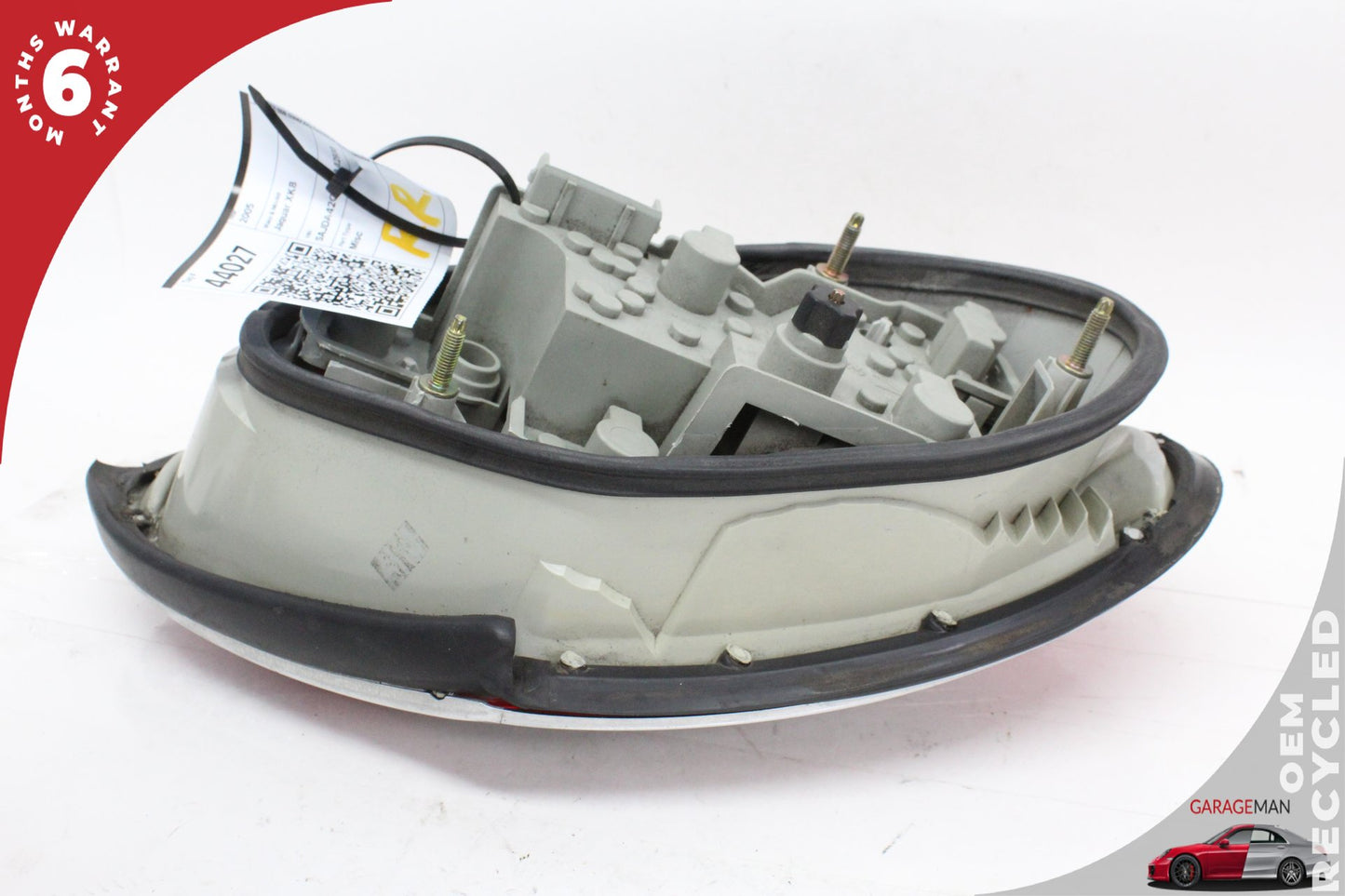 2001- 2006 Jaguar XK8 X100 Convertible Rear Right Outer Tail Light LJE4900AA
