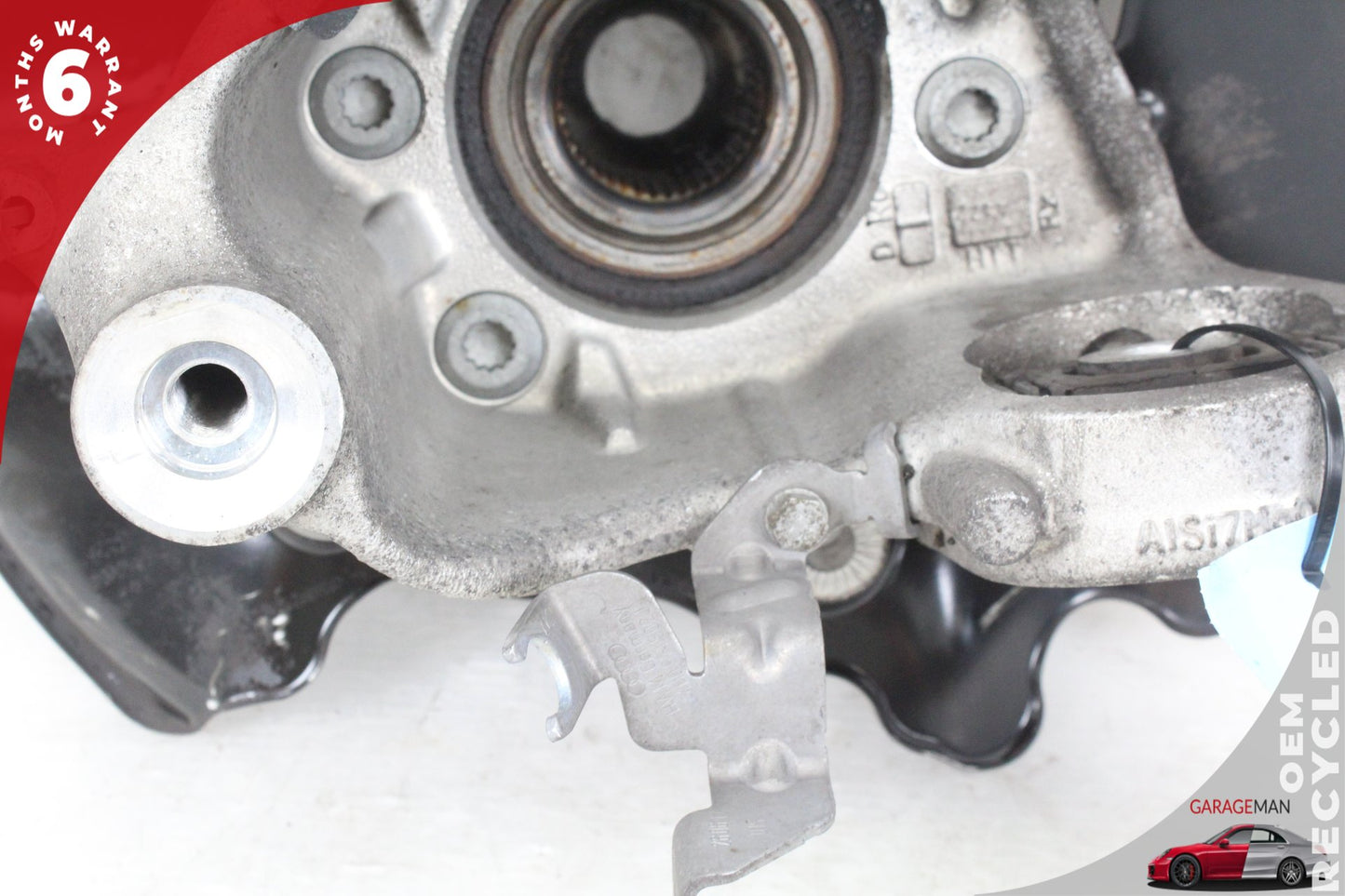 2011-2018 Audi A8 S8 Rear Right Side Spindle Knuckle Wheel Hub 4H0615612H OEM