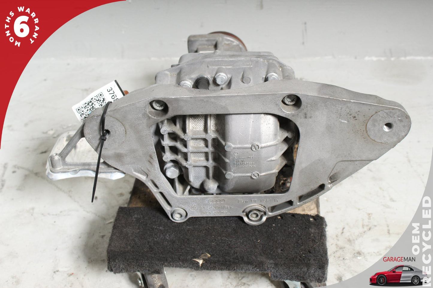 2012-2017 Audi A5 Rear Differential Diff Axle Carrier w/ Mount Bracket OEM 111K