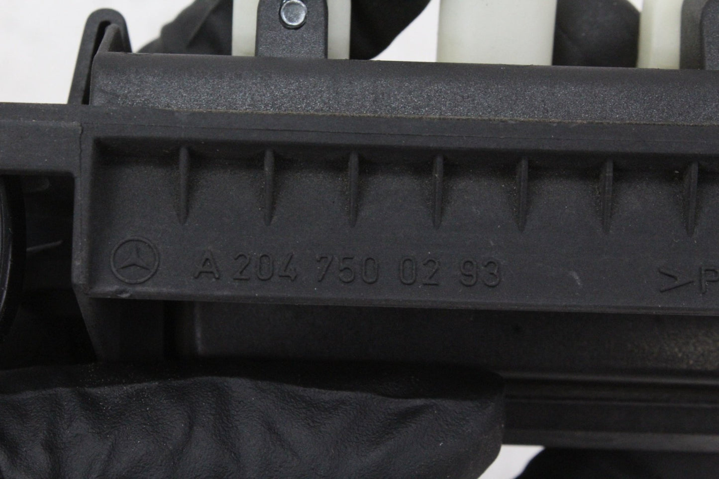 2008-2014 Mercedes C250 CDI W204 Trunk Tailgate Release Handle 2047500293