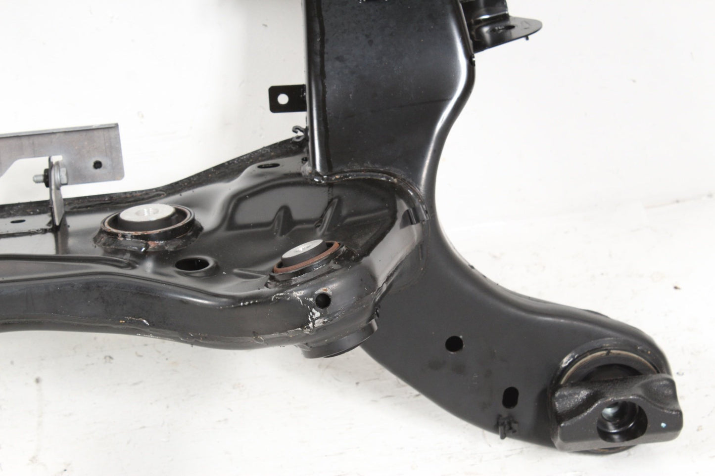 2014-2022 Maserati Ghibli M157 Rear Suspension Subframe Cross Member Frame OEM