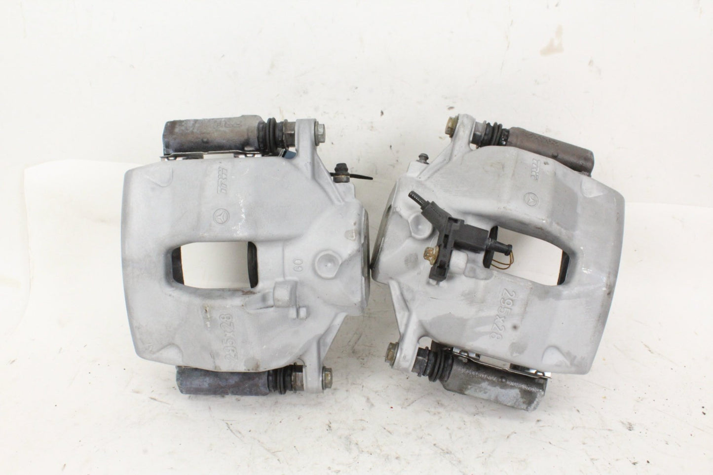 2008-2015 Mercedes-Benz C300 W204 Front Brake Calipers Left and Right Set OEM