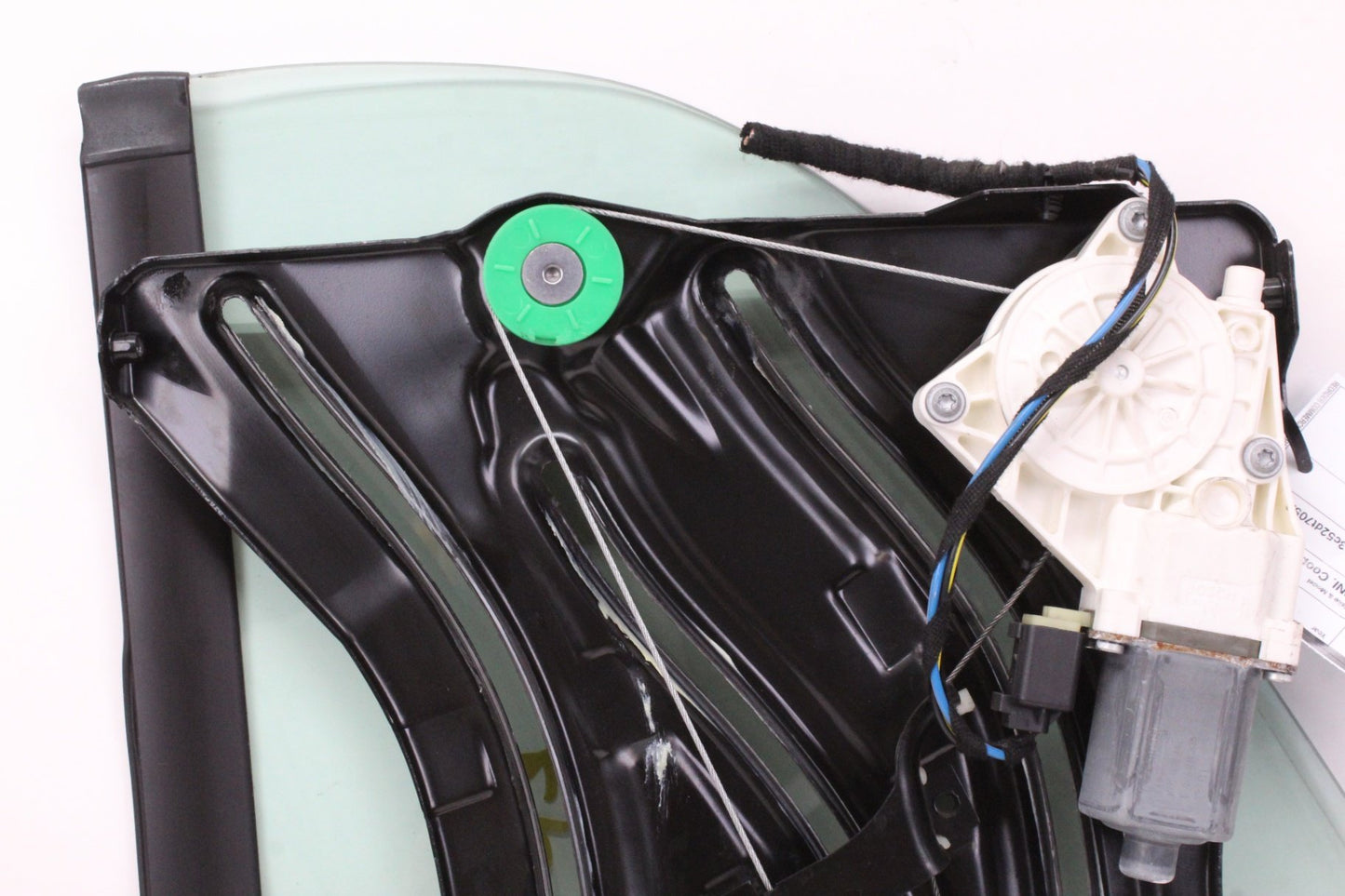 2003-2015 MINI Cooper R56 Convertible Right Rear Quarter Glass with Window Regulator 51377111018 OEM