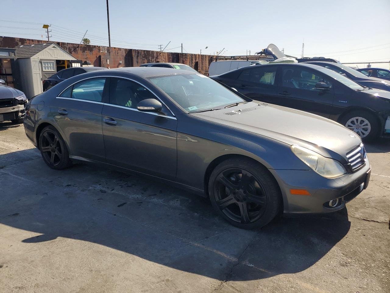 Parting Out- Mercedes-Benz CLS500 W219- 101