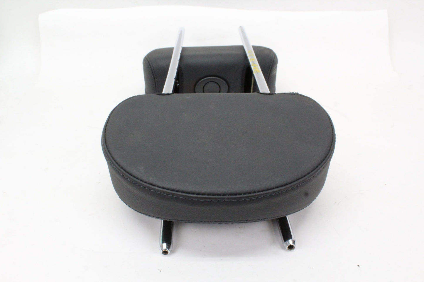 2003 - 2009 Mercedes-Benz E320 W211  Front Left or Right Side Head Rest 2119701978 Genuine
