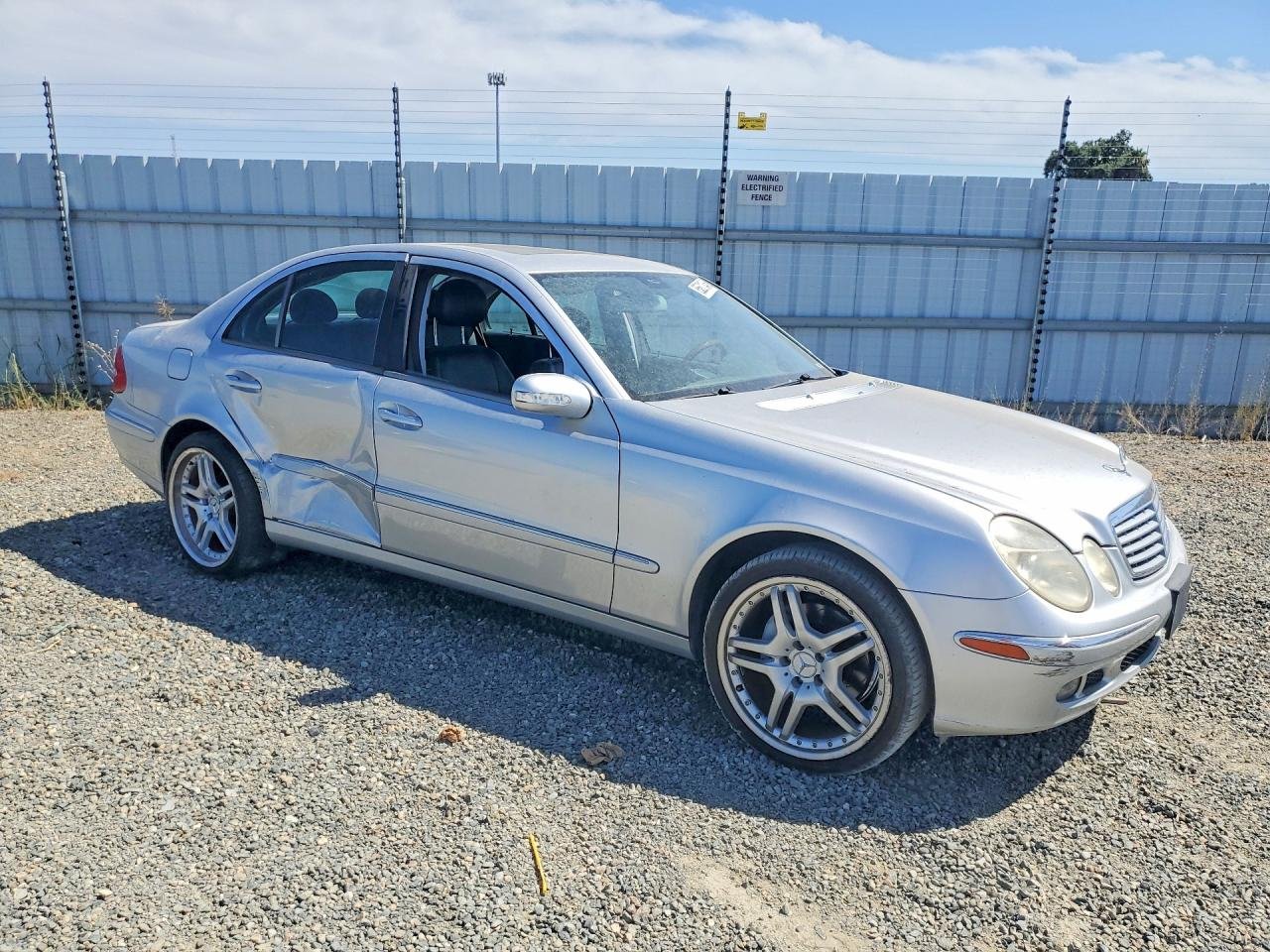 Parting Out- 2006 Mercedes-Benz E350 W211 Premium Plus-