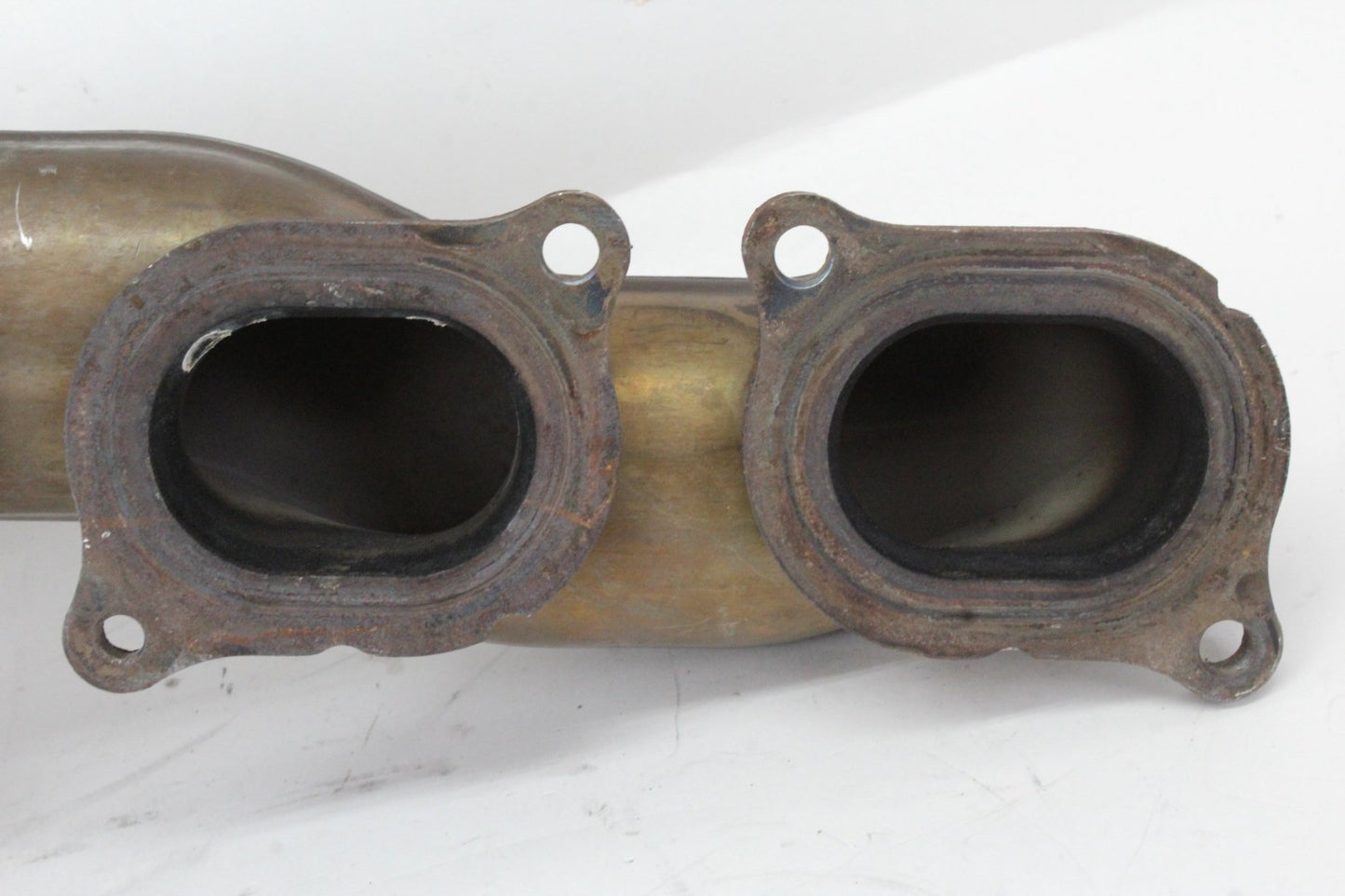 2007-2015 Mercedes-Benz CLS63 AMG W219 Left Side Exhaust Manifold 1561400109