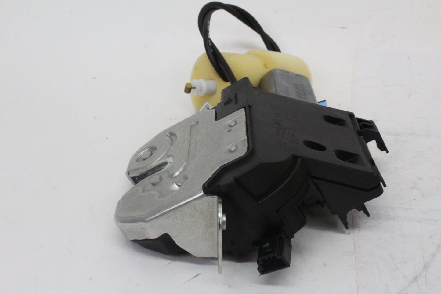 2007-2014 Mercedes-Benz S550 W221 Trunk Lid Latch Lock Actuator 2217500085 OEM