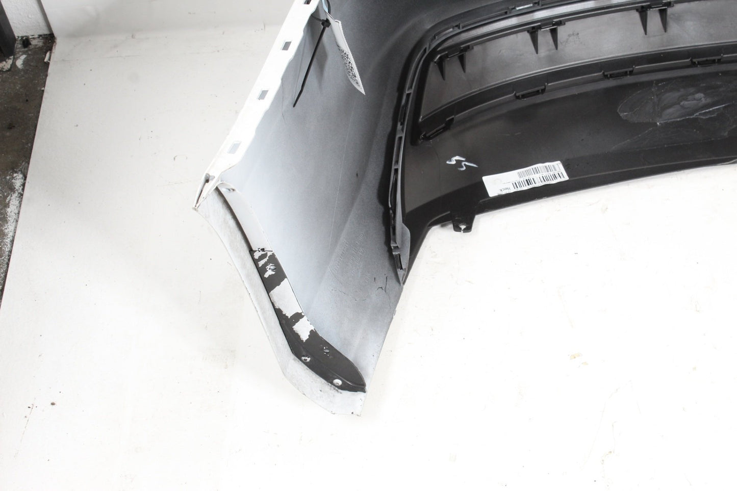 2013-2016 Audi A4 B8 Sedan Rear Bumper Cover White 8K5807511J OEM