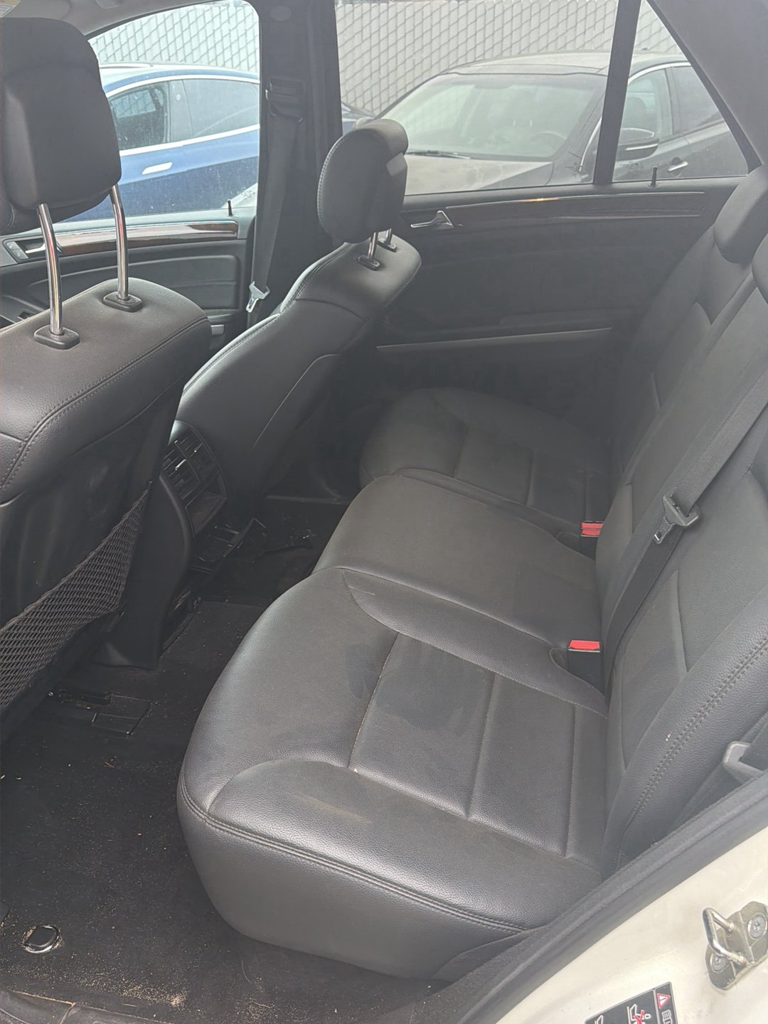 Parting Out- 2010 Mercedes-Benz ML350- 234