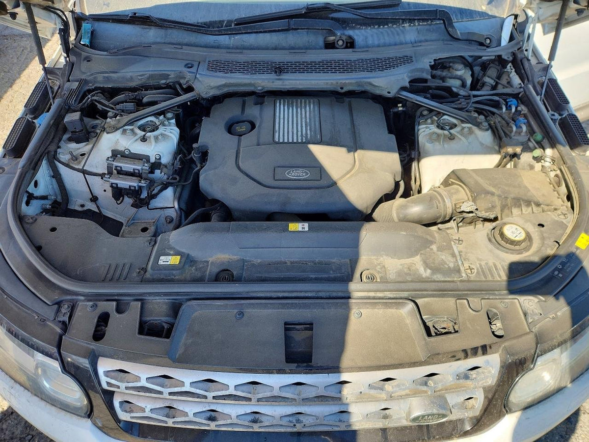 Parting Out- 2016 Land Rover Range Rover Sport L494- 259
