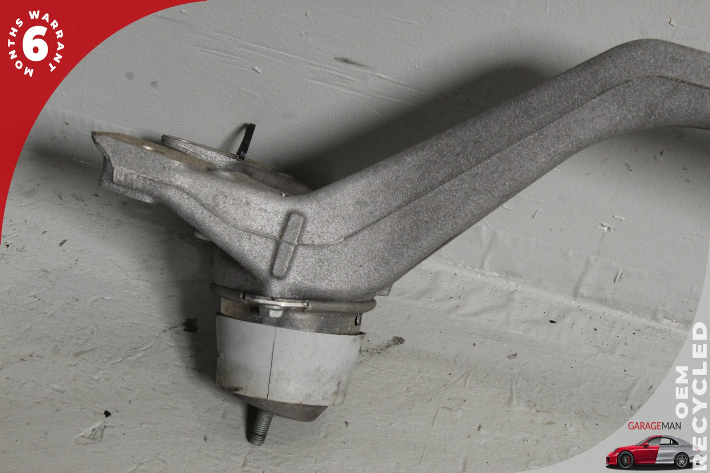 2011-2018 Porsche Cayenne 958 Front Engine Crossmember Mount Bracket OEM