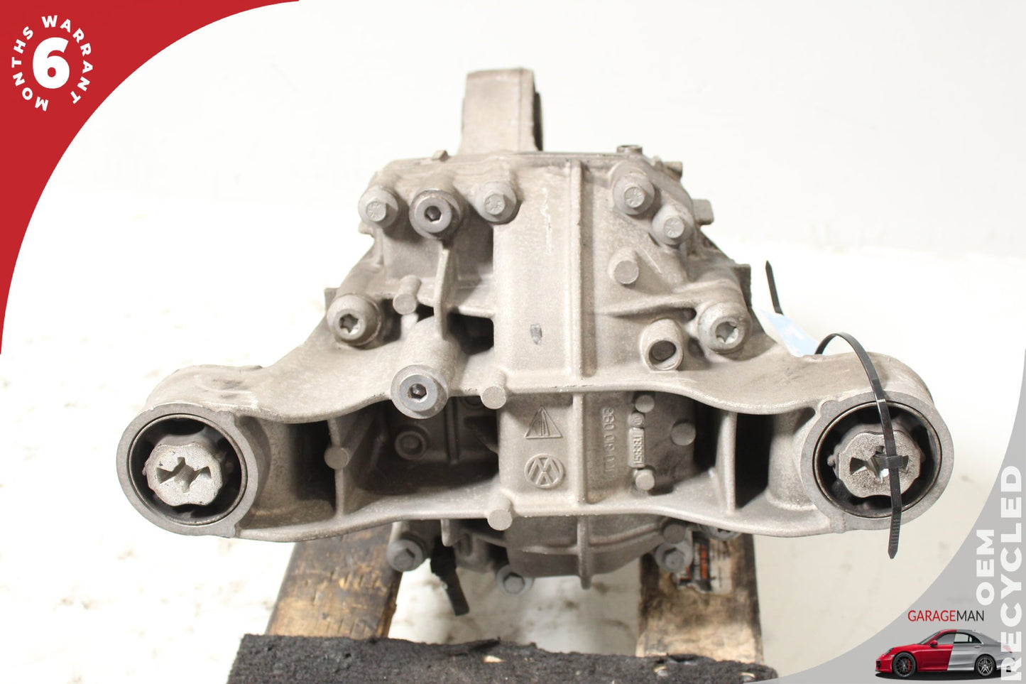 2011-2014 Porsche Cayenne S 958 4.8L V8 Rear Differential Diff Axle Carrier OEM