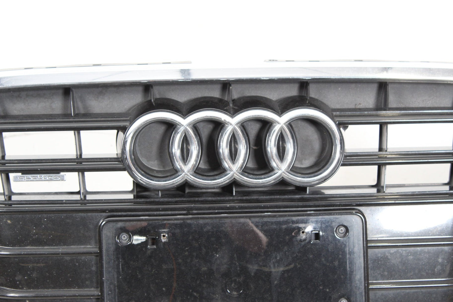 2012-2015 Audi A6 C7 Sedan Front Bumper Cover w/ Grille 4G0807437 Brown