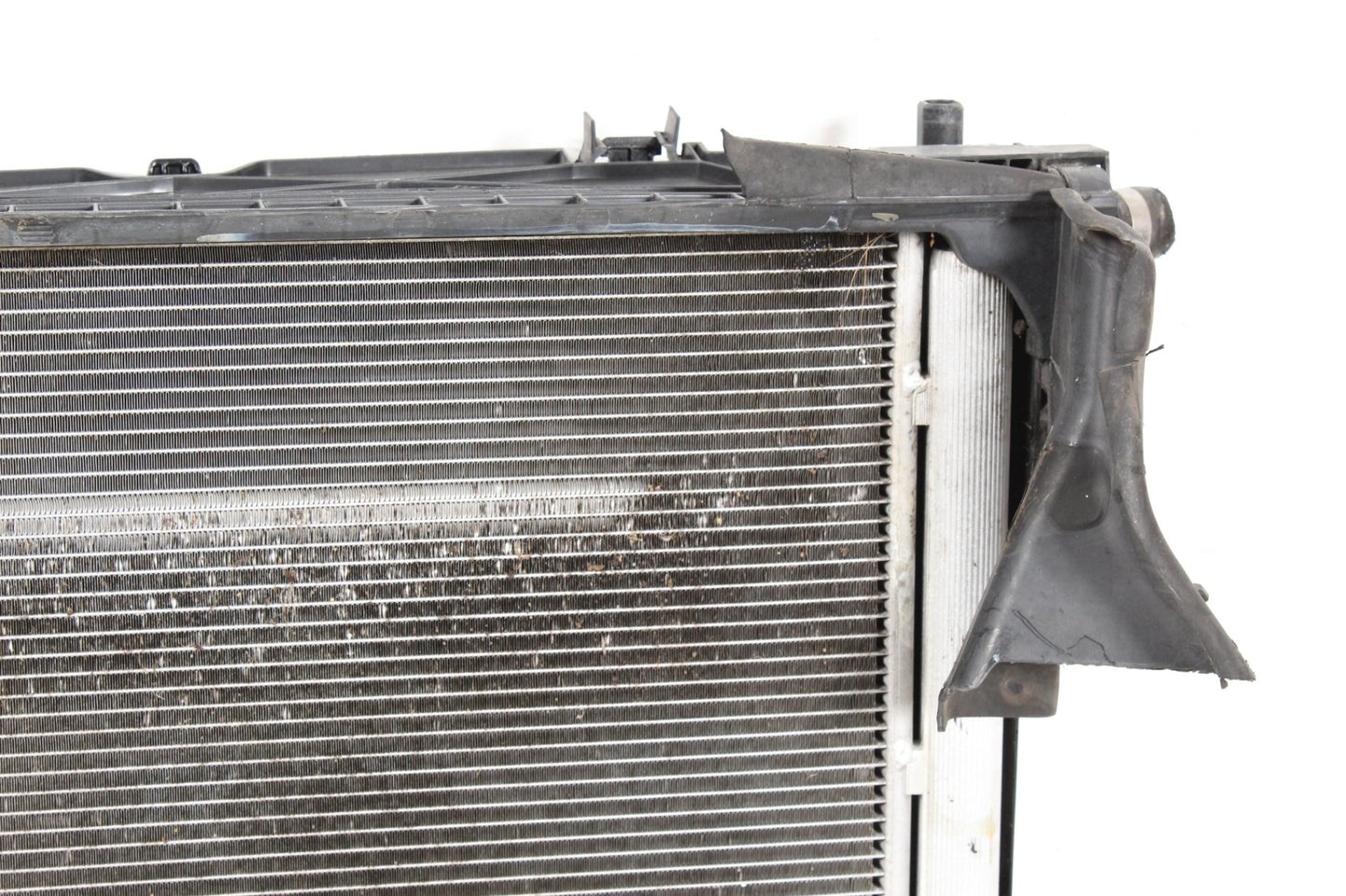 2015-2021 Mercedes-Benz C300 W205  Engine Cooling Radiator AC A/C Condenser OEM