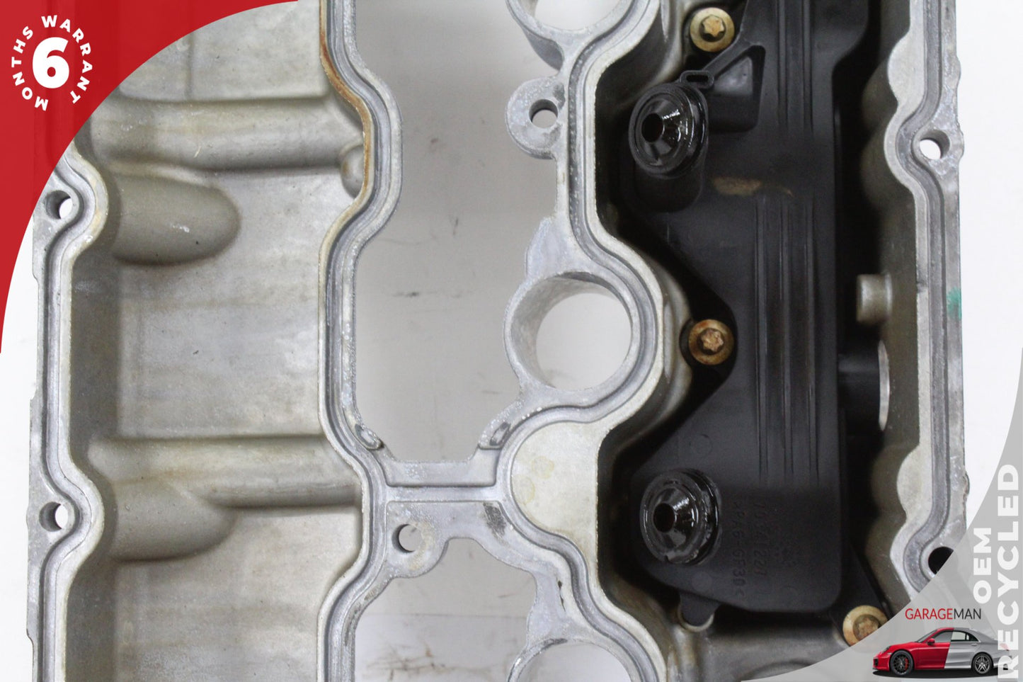 2011-2016 BMW 550i F10 Sedan Left Side Cylinder Head Valve Cover 7566286