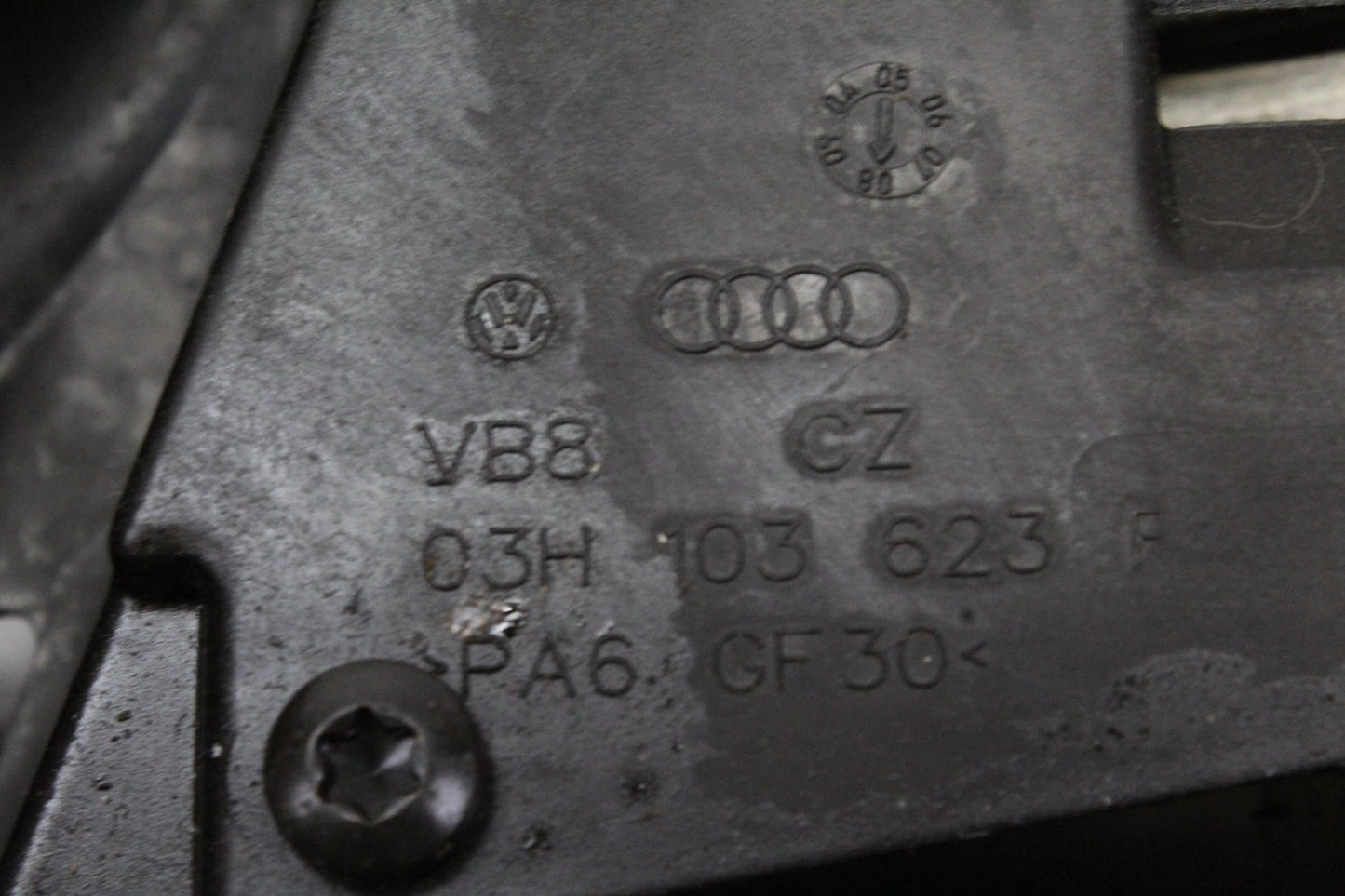 2007-2010 Audi Q7 Lower Engine Oil Pan w/ Oil Level Sensor 03H103603K OEM