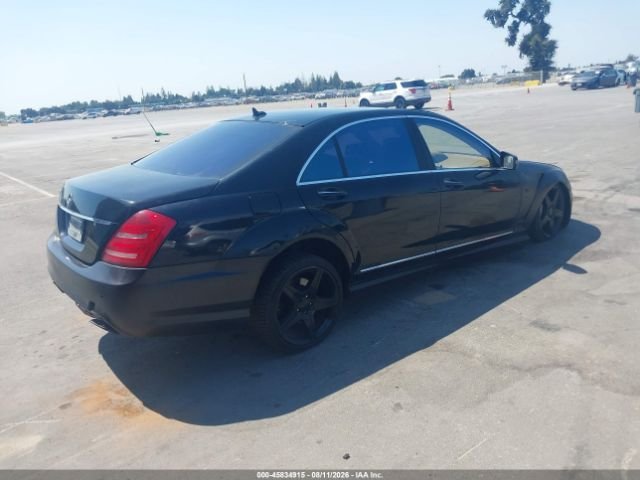 Parting Out- 2010 Mercedes-Benz S550 W221- 239