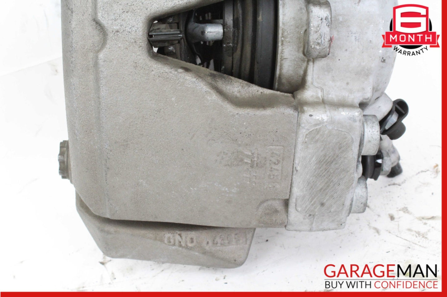 2012-2016 Audi A4 B8 Sedan Front Left and Right Side Brake Caliper 8K0105AJ