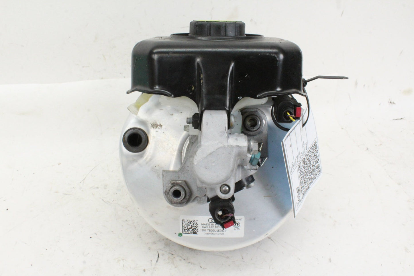 2017-2024 Audi A4 B9 Power Brake Booster Master Cylinder w/ Reservoir 8W0612103K