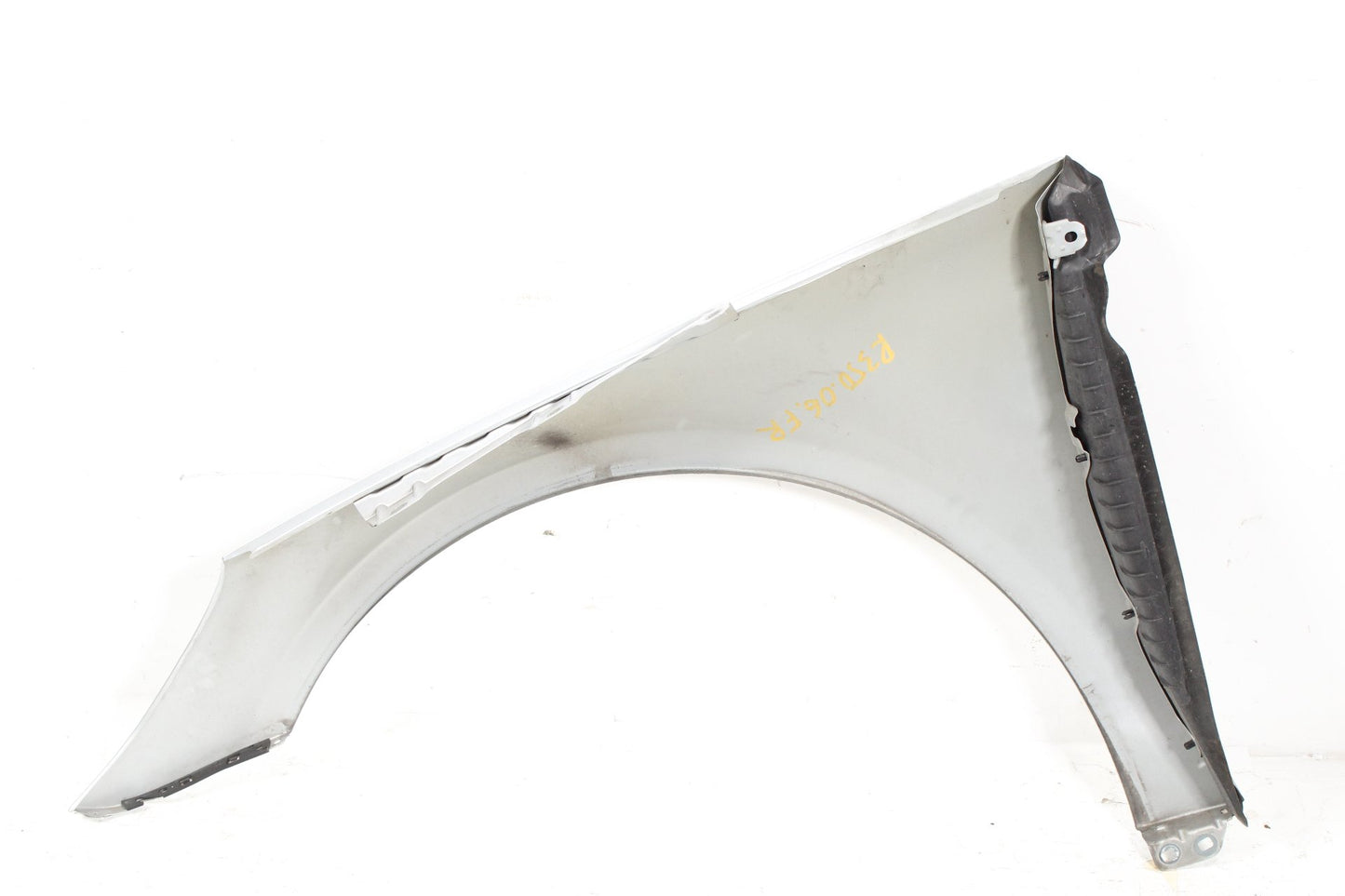2006-2010 Mercedes W251 R350 4MATIC Front Right Passenger Side Fender Silver OEM