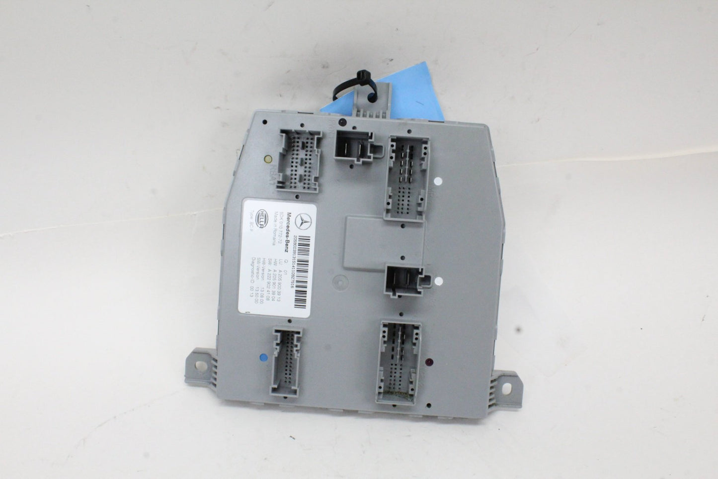 2015-2020 Mercedes-Benz C300 W205 SAM Signal Lamp Control Module 2059003913