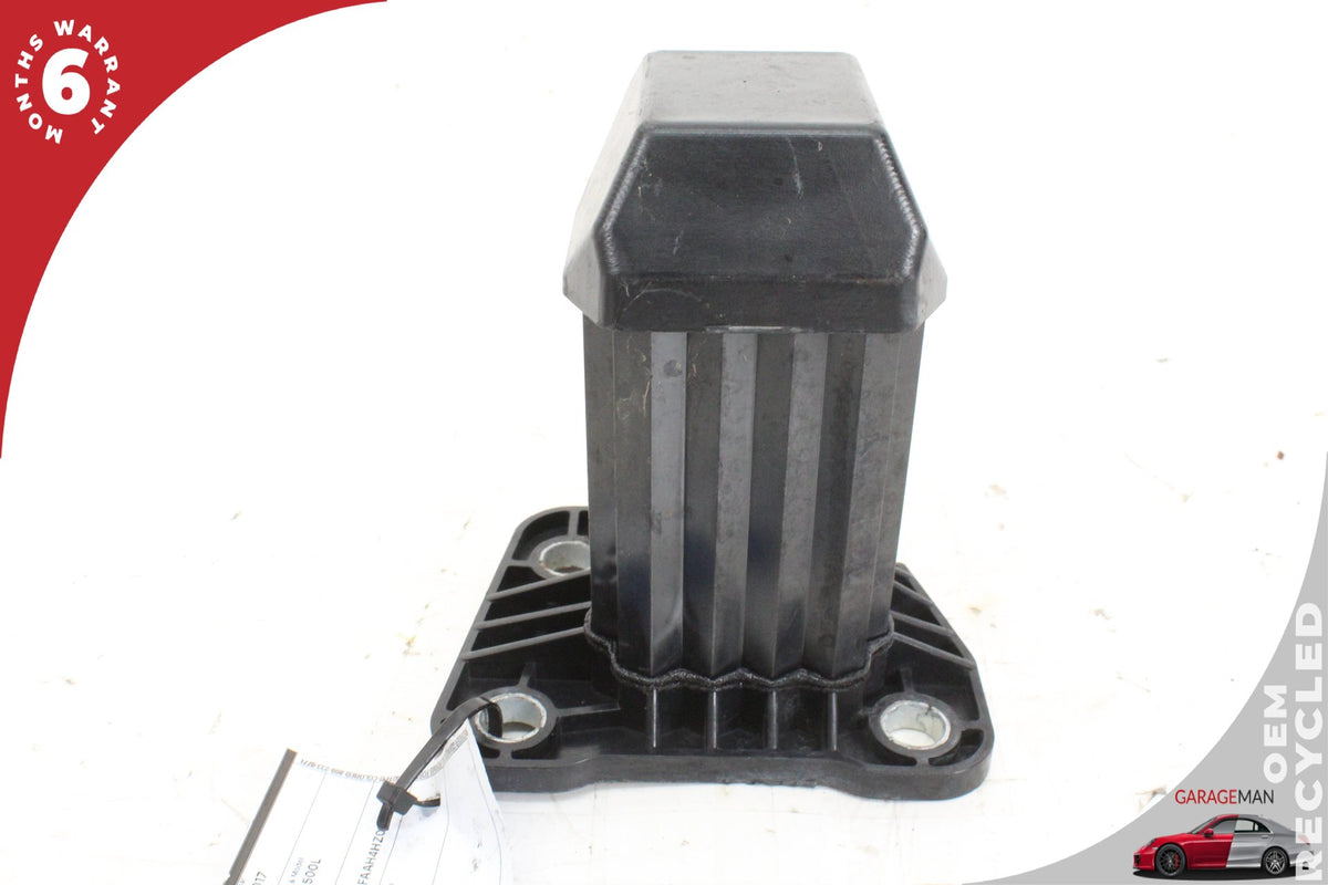 2014-2017 Fiat 500L Front Right Side Bumper Reinforcement Bracket 51922682 OEM