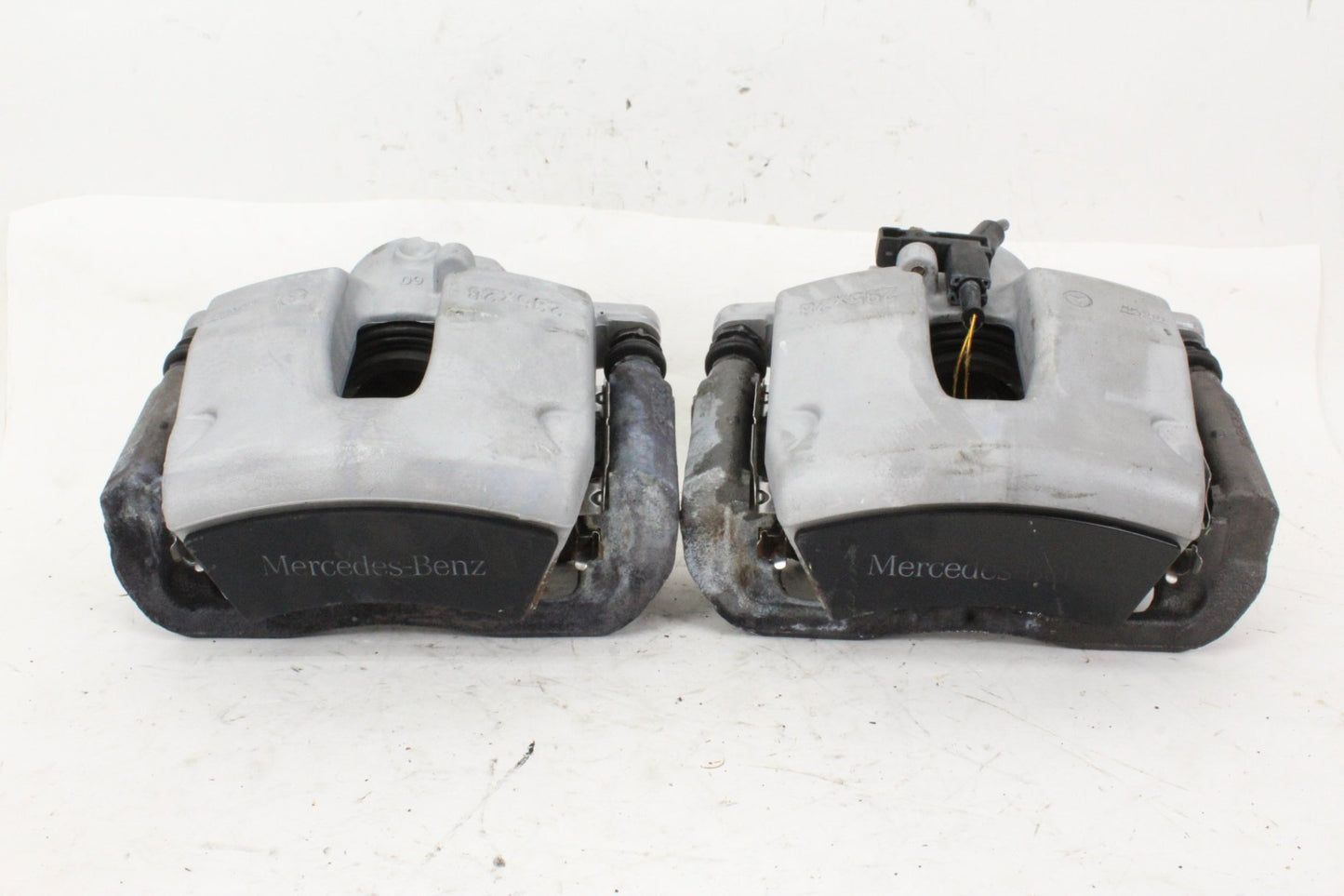2008-2015 Mercedes-Benz C300 W204 Front Brake Calipers Left and Right Set OEM