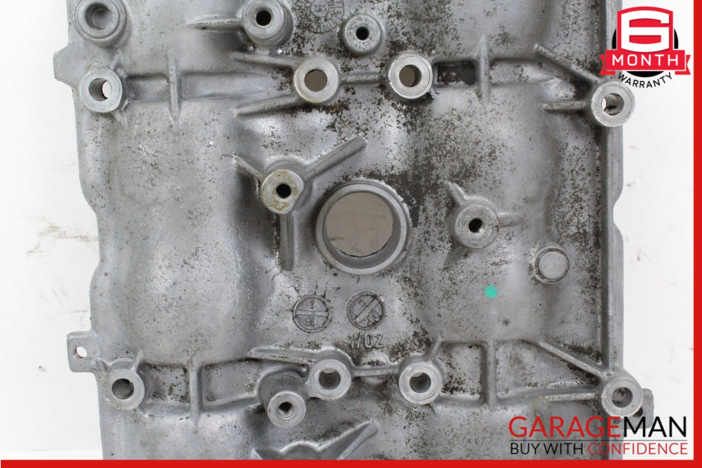 2005-2013 Mercedes-Benz R350 W251 Left Side Cylinder Head Valve Cover 2720160005