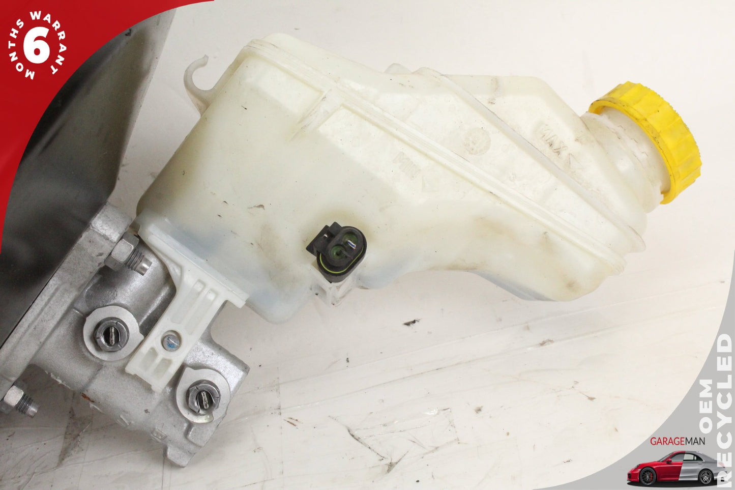 2014-2017 Fiat 500L Power Brake Booster Master Cylinder w/ Reservoir OEM