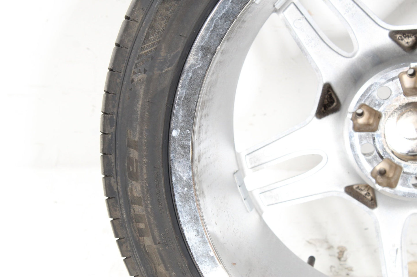 03-12 Mercedes R230 SL550 SL65 AMG Rear Wheel Tire Rim 9.5Jx18H2 ET33 OEM