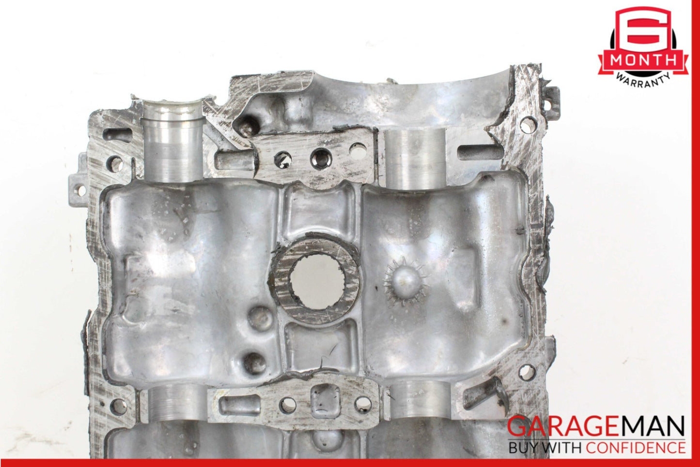 2005-2013 Mercedes R350 W251 Right Cylinder Head Valve Cover 2720160105