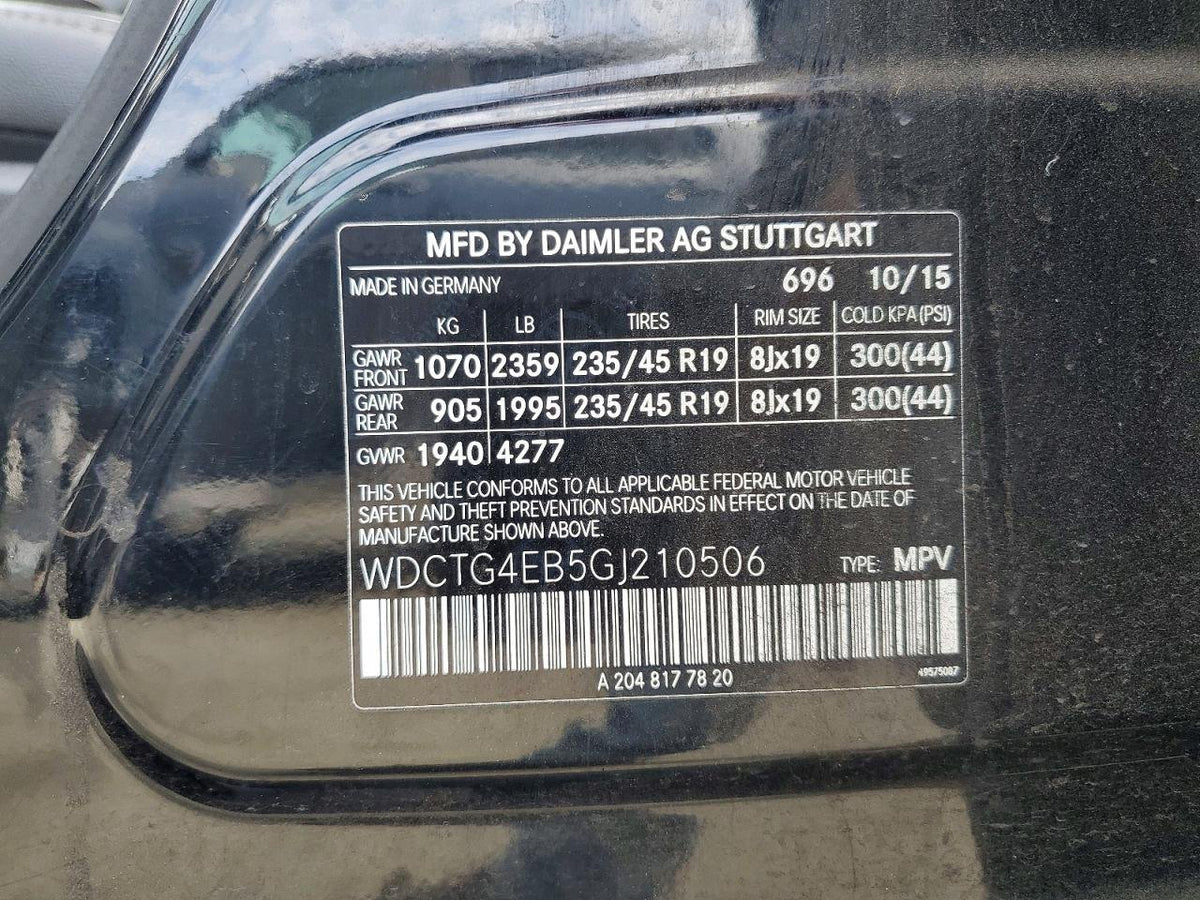 Parting Out- 2016 Mercedes-Benz GLA250 X156- 265