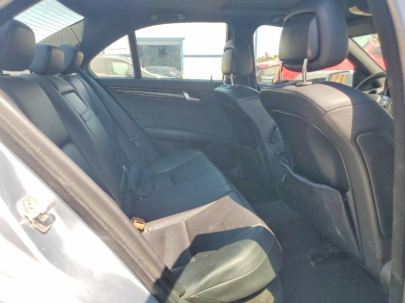 Parting Out- 2014 Mercedes-Benz C250 W204- 221