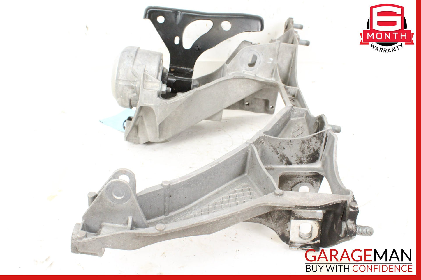 2013-2024 Porsche Cayman 981 Sedan Rear Right Subframe Bracket 98133115205 OEM