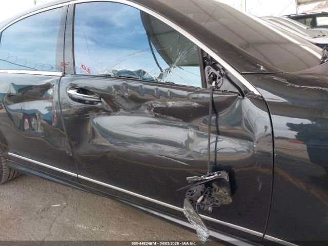 Parting Out- 2013 Mercedes-Benz S550 W221- 121