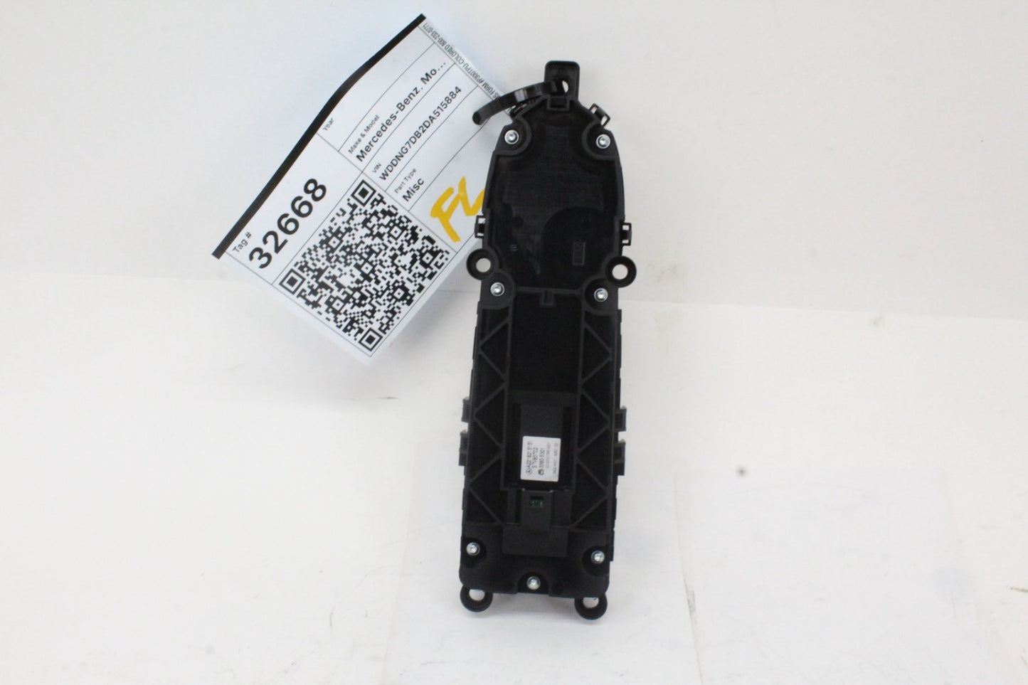2010-2013 Mercedes-Benz S550 W221 Left Window Control Switch 2218215151
