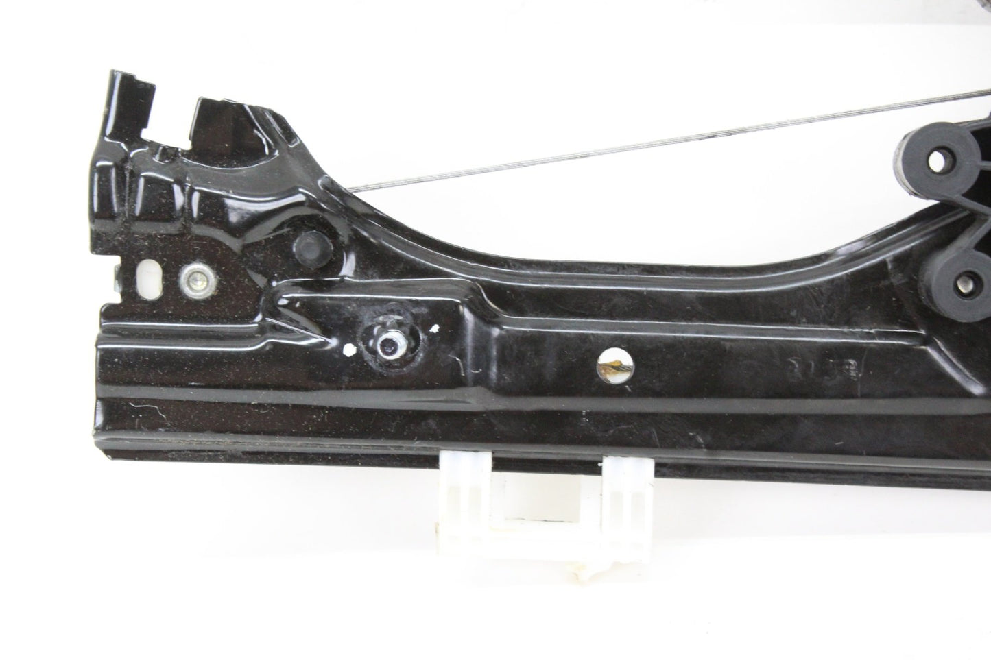2012-2017 Fiat 500 Front Left Driver Door Window Regulator w/ Motor 68070267AD