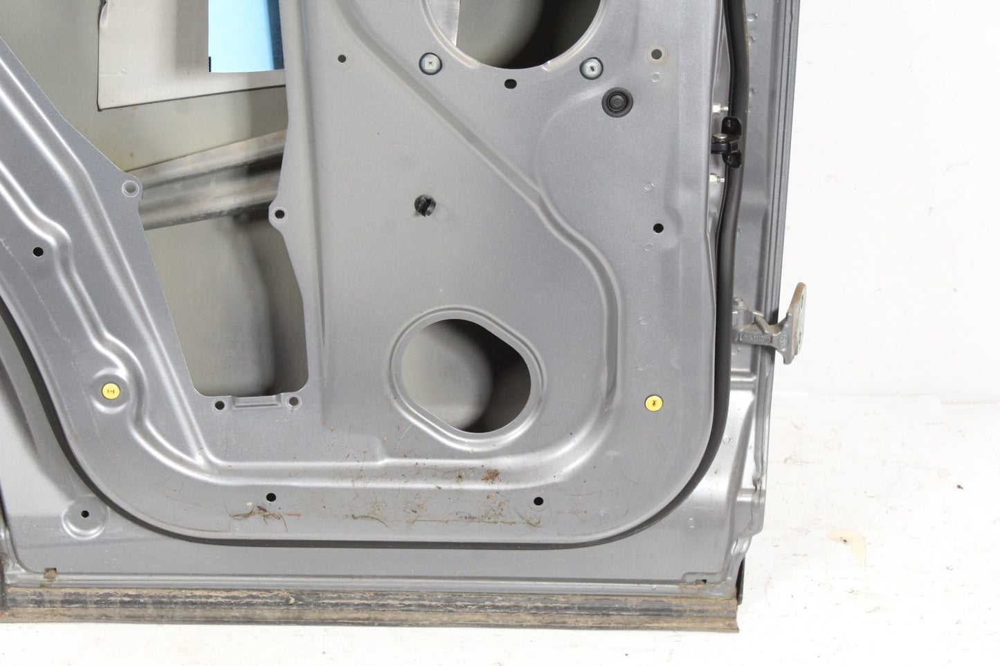 2006-2013 Land Rover LR4 SUV Left Rear Door Shell 5H3224630DA Genuine